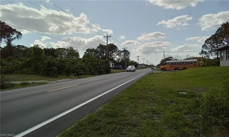 3702 8th St Sw, Lehigh Acres Fl 33976