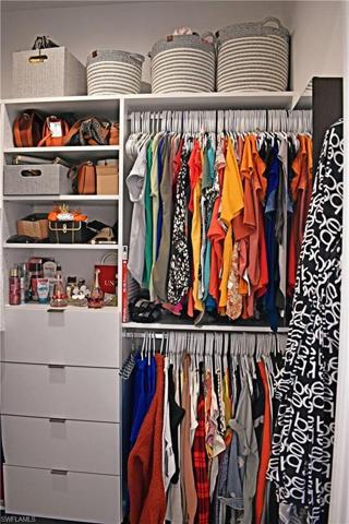 Walk In Closet Her