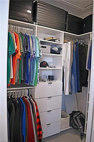 Walk In closet His