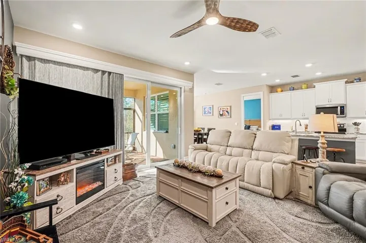 3816  Crosswater  DR, North Fort Myers, FL 33917