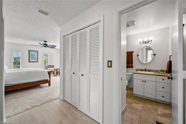 426  Meadowlark  LN, Naples, FL 34105