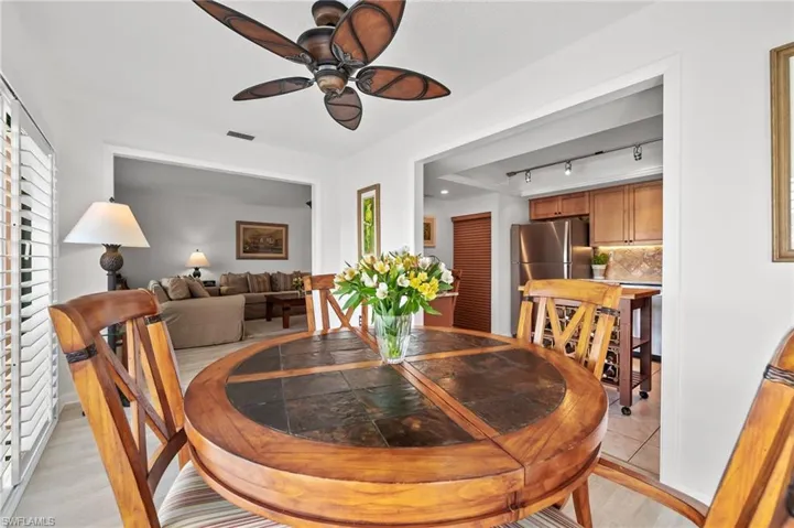 426  Meadowlark  LN, Naples, FL 34105