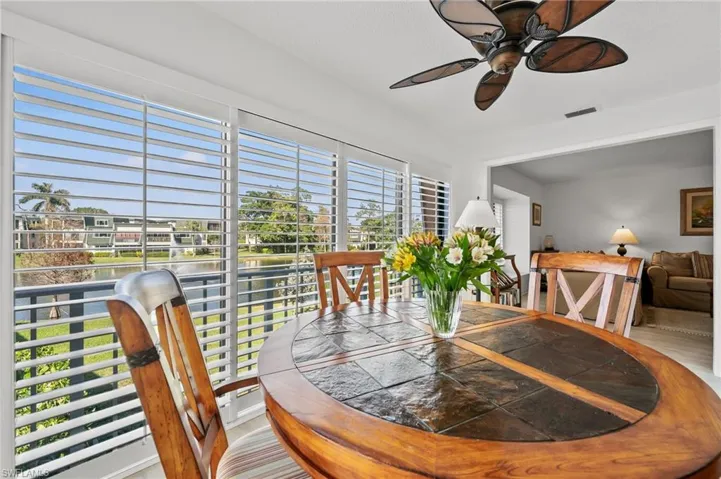 426  Meadowlark  LN, Naples, FL 34105