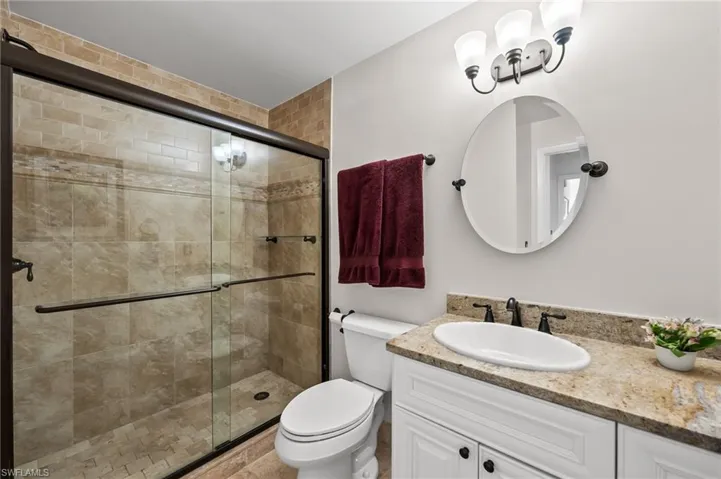 426  Meadowlark  LN, Naples, FL 34105