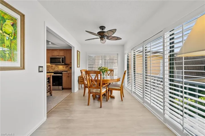 426  Meadowlark  LN, Naples, FL 34105