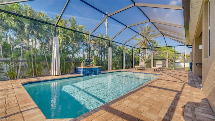 2541 SW 32nd  LN, Cape Coral, FL 33914