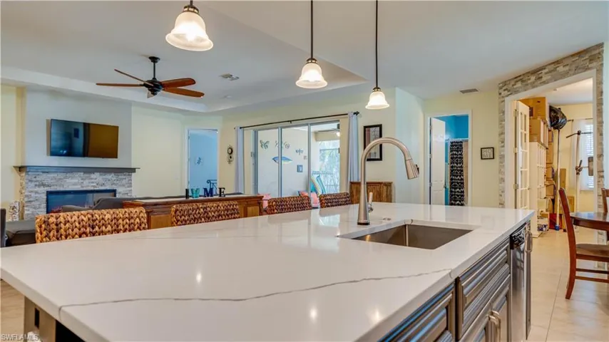 2541 SW 32nd  LN, Cape Coral, FL 33914