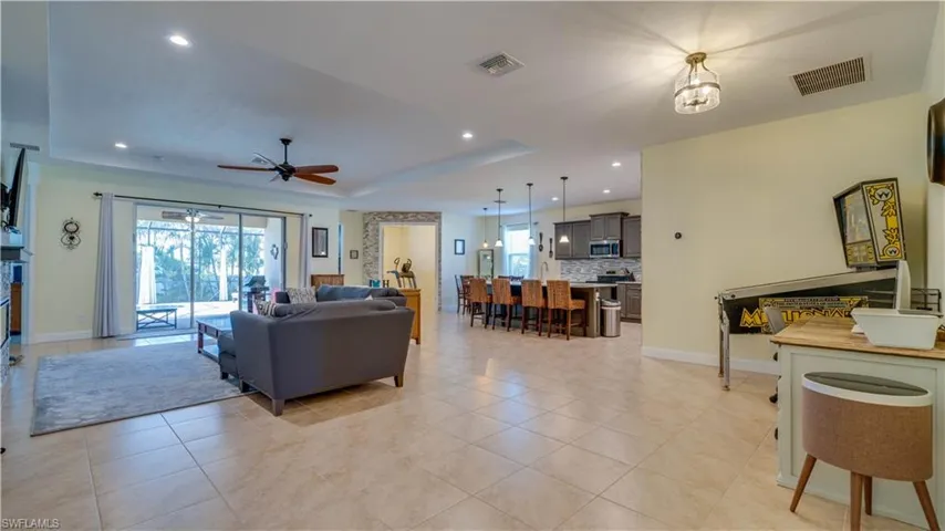 2541 SW 32nd  LN, Cape Coral, FL 33914