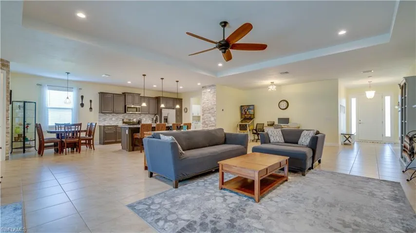 2541 SW 32nd  LN, Cape Coral, FL 33914
