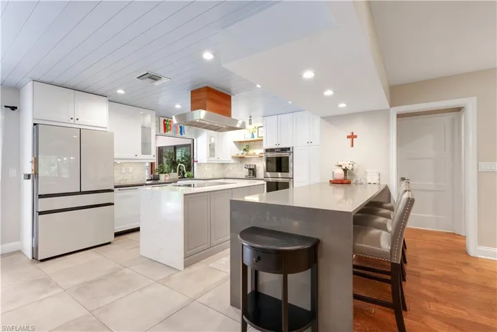 6100 Dogwood Way, Naples, Florida 34116