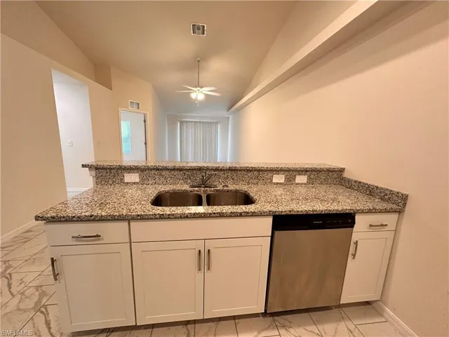 526-528 Se 4th Ter Se 4th Ter, Cape Coral, Florida 33990