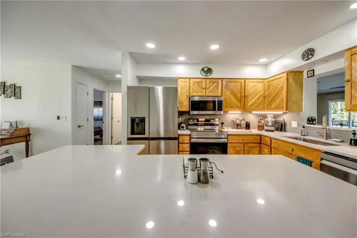 445 Donora Blvd, Fort Myers Beach, Florida 33931