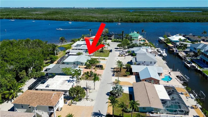 445 Donora Blvd, Fort Myers Beach, Florida 33931