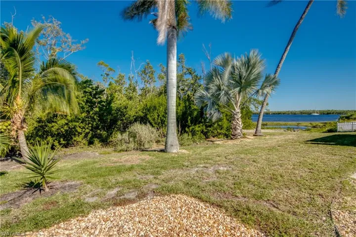 445 Donora Blvd, Fort Myers Beach, Florida 33931