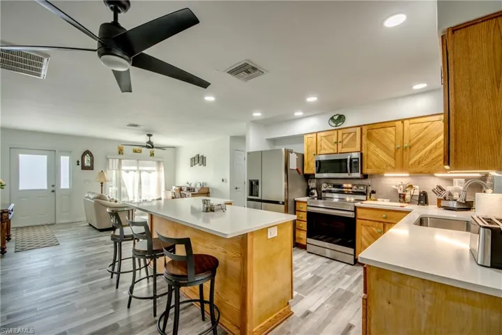 445 Donora Blvd, Fort Myers Beach, Florida 33931
