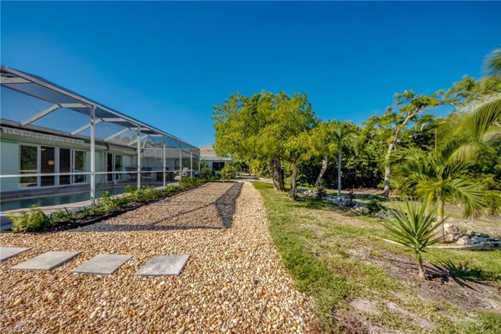 445 Donora Blvd, Fort Myers Beach, Florida 33931