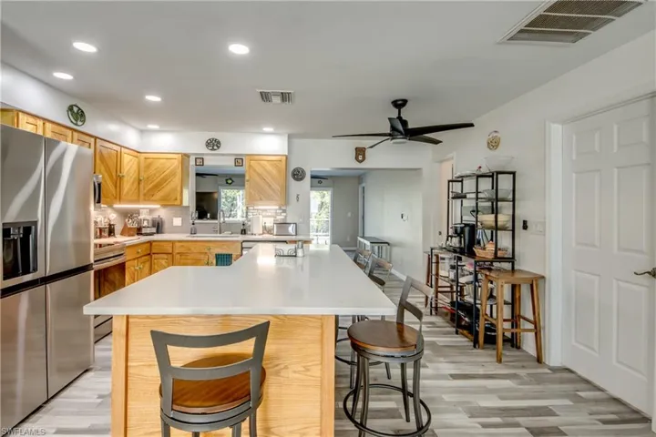 445 Donora Blvd, Fort Myers Beach, Florida 33931