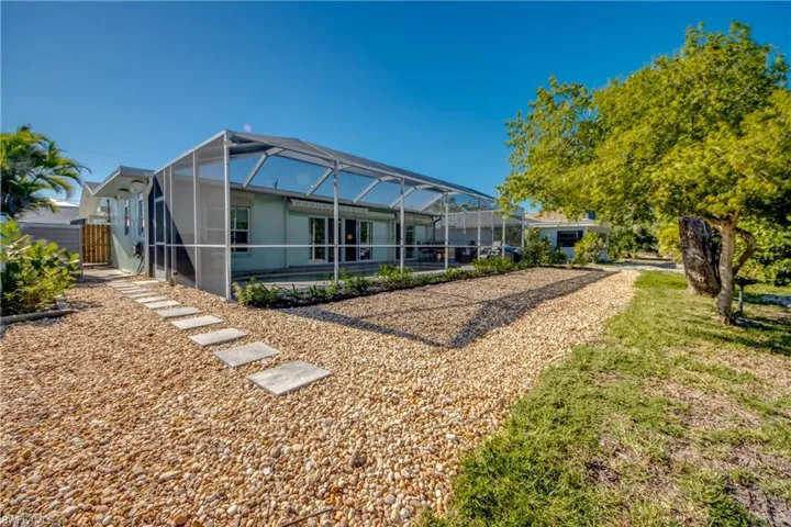 445 Donora Blvd, Fort Myers Beach, Florida 33931