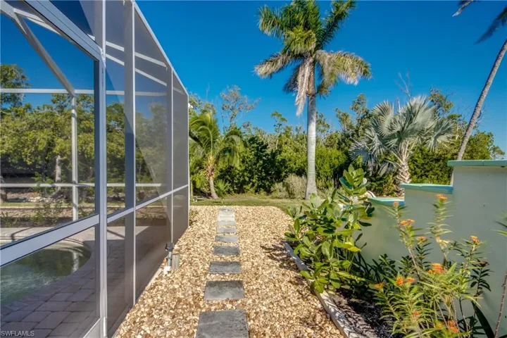 445 Donora Blvd, Fort Myers Beach, Florida 33931