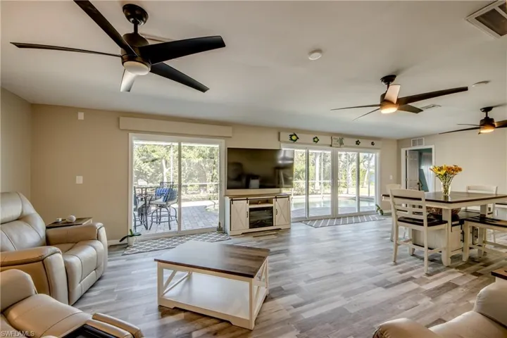 445 Donora Blvd, Fort Myers Beach, Florida 33931