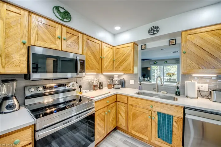 445 Donora Blvd, Fort Myers Beach, Florida 33931