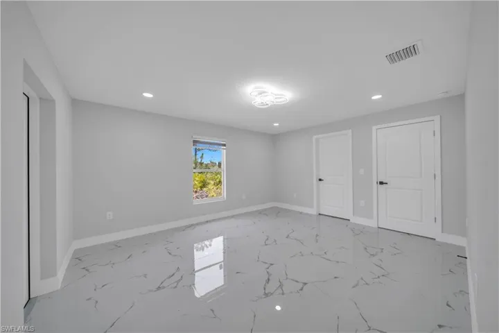 3104  43rd W ST, Lehigh Acres, FL 33971