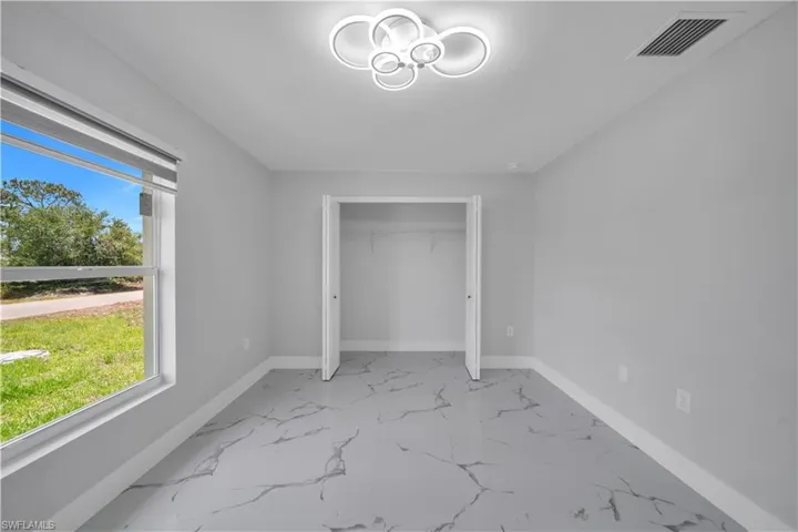 3104  43rd W ST, Lehigh Acres, FL 33971