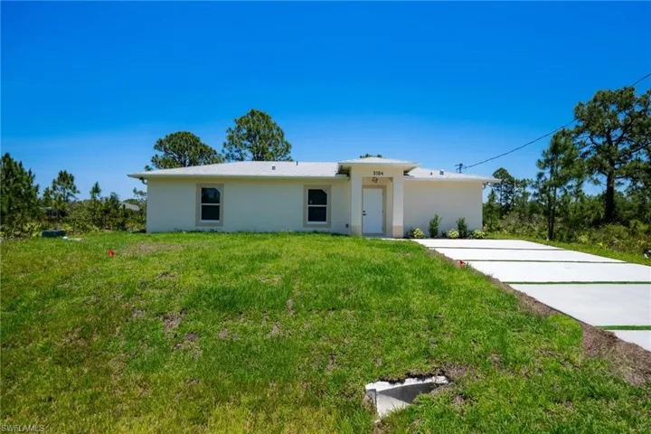 3104  43rd W ST, Lehigh Acres, FL 33971