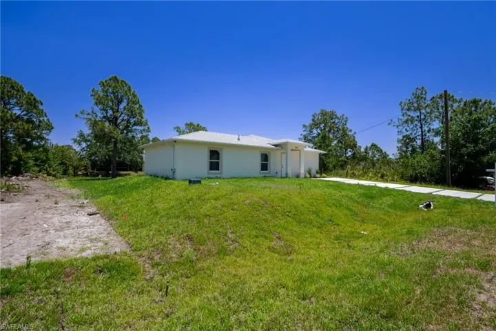 3104  43rd W ST, Lehigh Acres, FL 33971