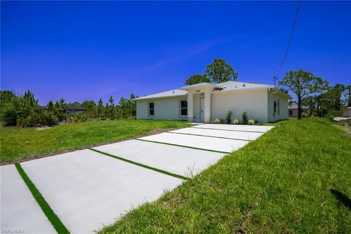 3104  43rd W ST, Lehigh Acres, FL 33971
