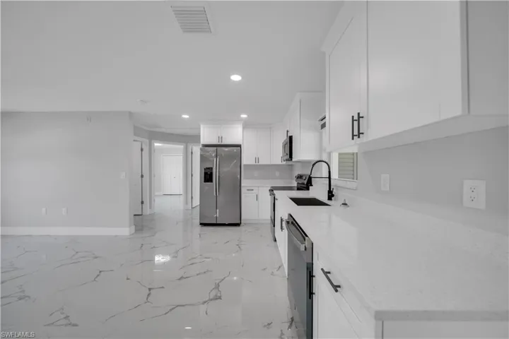 3104  43rd W ST, Lehigh Acres, FL 33971