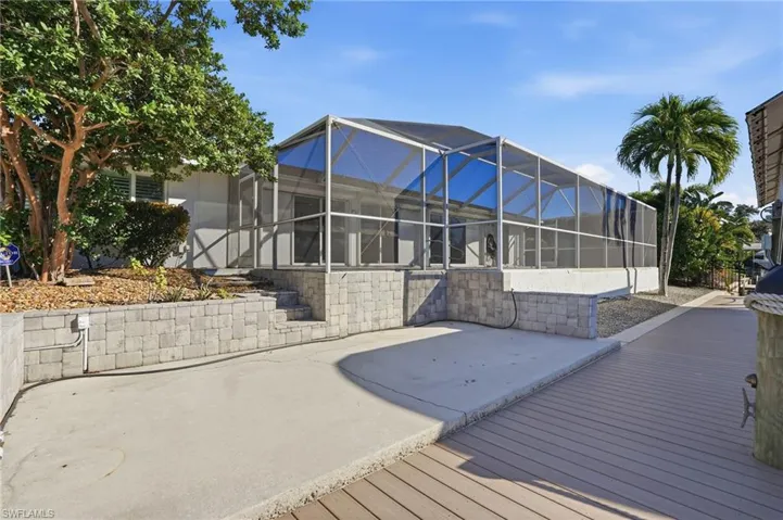5964 Baker Ct, Fort Myers, Florida 33919