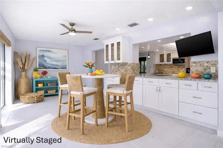 5964 Baker Ct, Fort Myers, Florida 33919