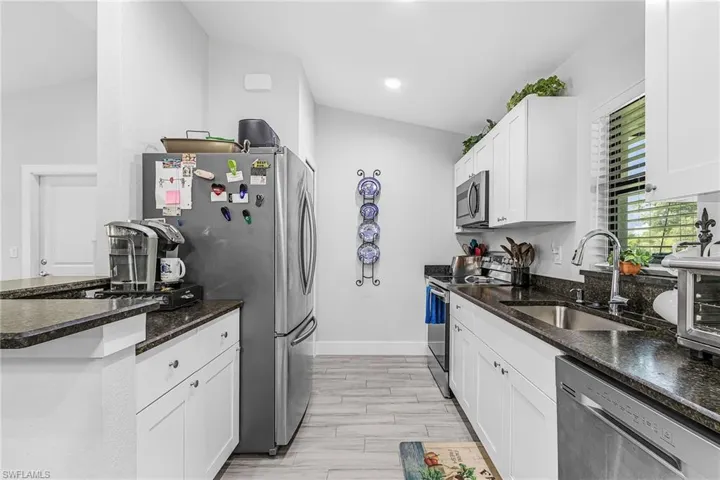4176 Nw 39th Pl, Cape Coral, Florida 33993