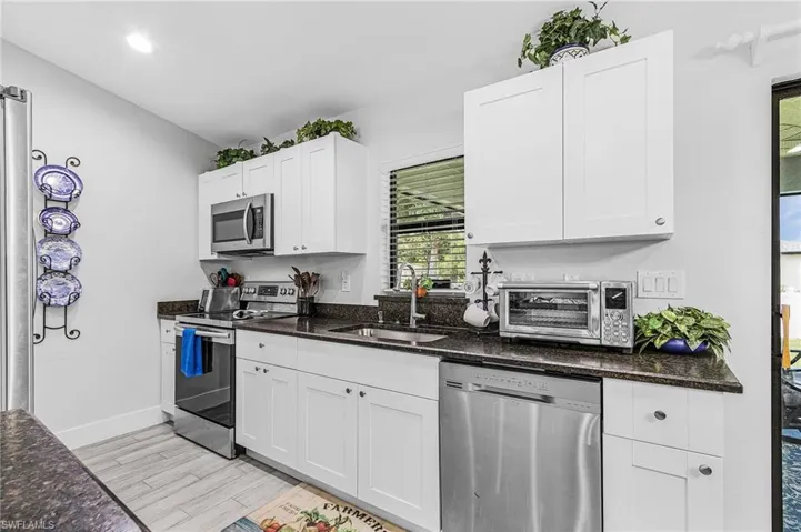 4176 Nw 39th Pl, Cape Coral, Florida 33993