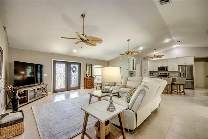 2301 Sw 28th Ln, Cape Coral, Florida 33914