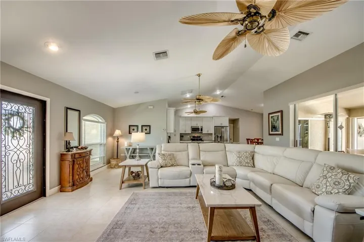 2301 Sw 28th Ln, Cape Coral, Florida 33914