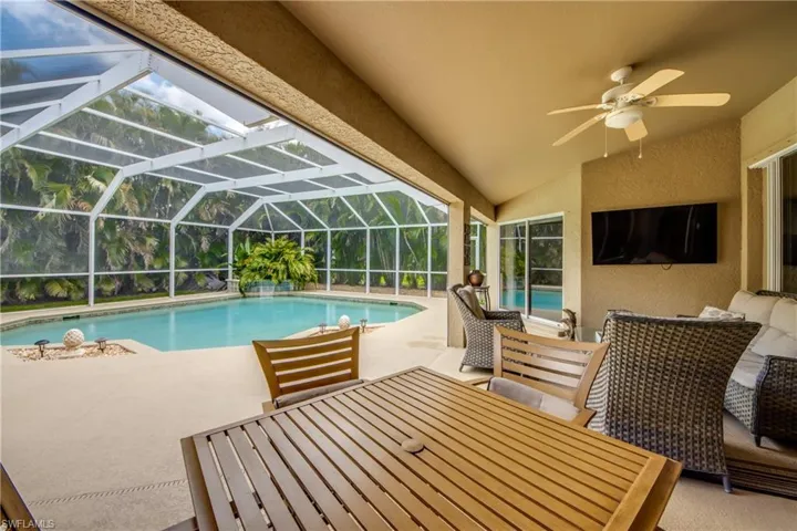 2301 Sw 28th Ln, Cape Coral, Florida 33914
