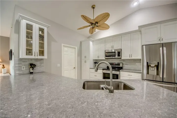 2301 Sw 28th Ln, Cape Coral, Florida 33914