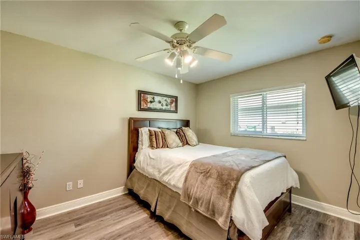 2301 Sw 28th Ln, Cape Coral, Florida 33914