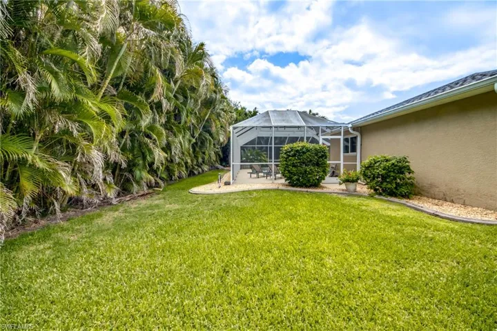 2301 Sw 28th Ln, Cape Coral, Florida 33914