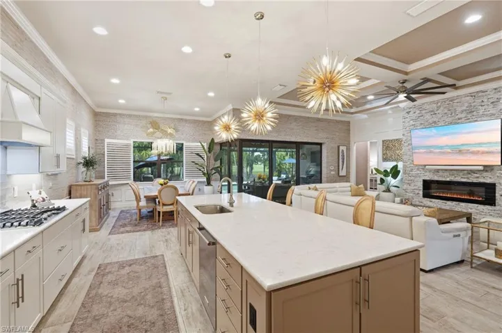8961 Bahama Swallow Way, Naples, Florida 34120