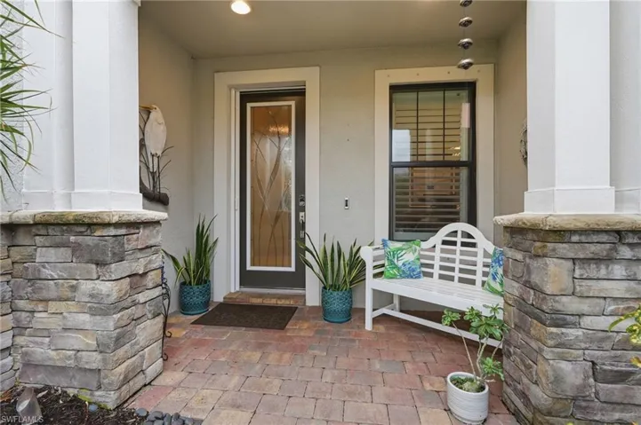 8961 Bahama Swallow Way, Naples, Florida 34120