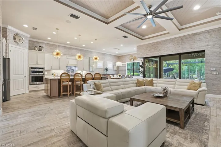 8961 Bahama Swallow Way, Naples, Florida 34120
