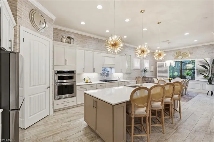 8961 Bahama Swallow Way, Naples, Florida 34120