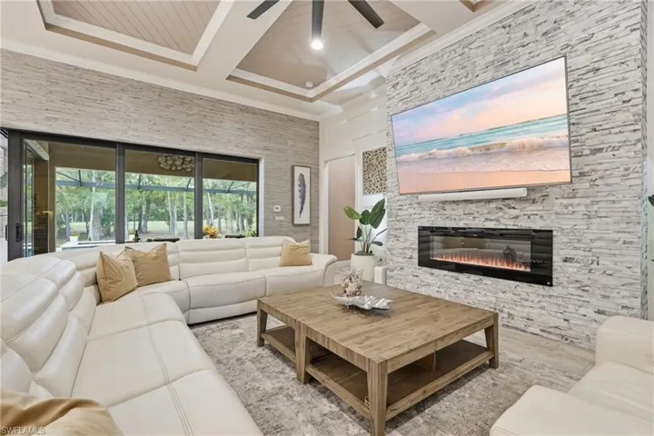 8961 Bahama Swallow Way, Naples, Florida 34120
