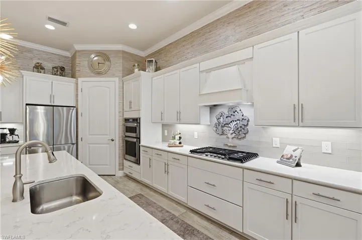 8961 Bahama Swallow Way, Naples, Florida 34120