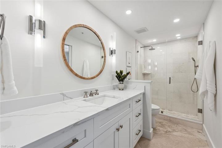 782 Eagle Creek DR # 101, NAPLES FL 34113