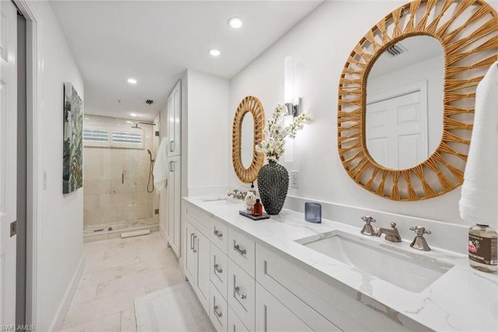 782 Eagle Creek DR # 101, NAPLES FL 34113