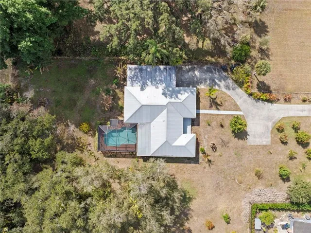 Aerial view of property and surrounding area